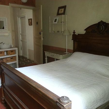 Le Patio Des Cigales Bed & Breakfast Roquefort-des-Corbieres Ruang foto