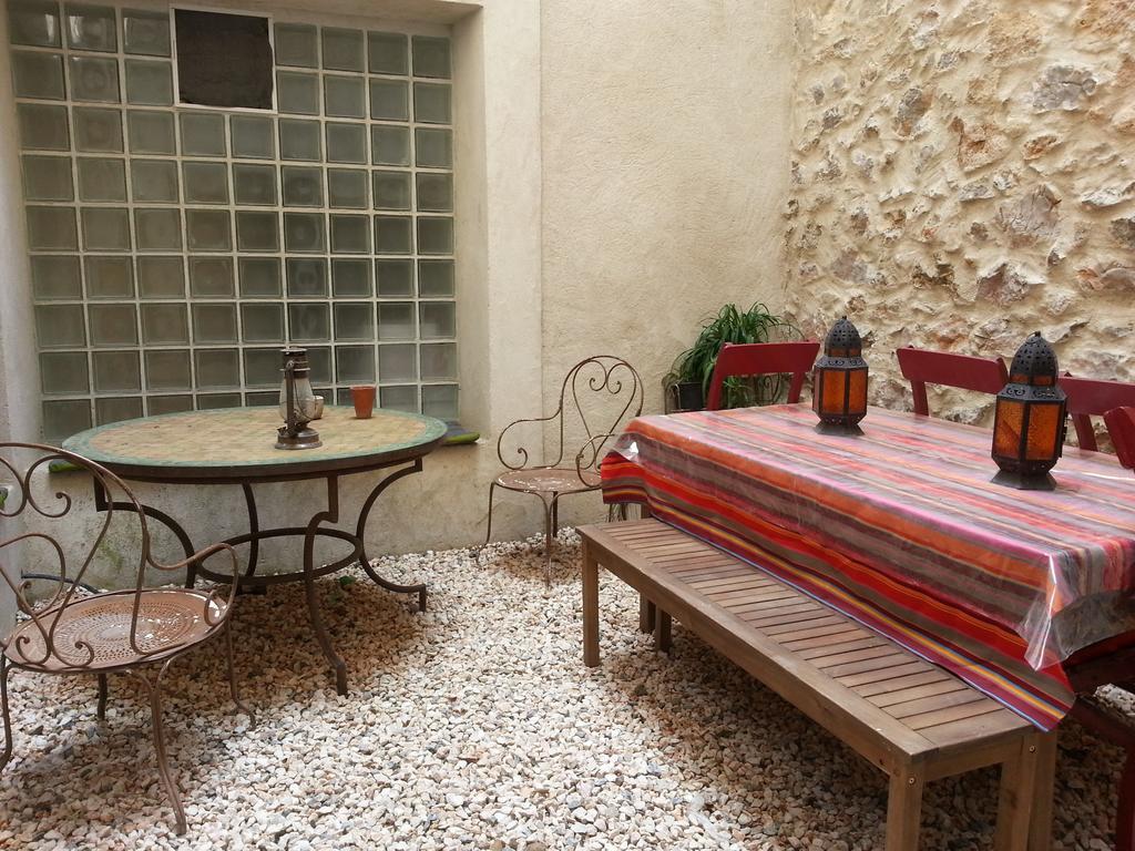 Le Patio Des Cigales Bed & Breakfast Roquefort-des-Corbieres Bagian luar foto