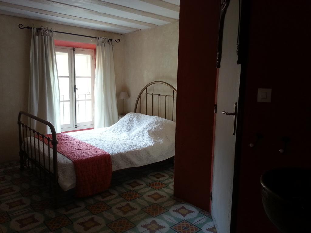 Le Patio Des Cigales Bed & Breakfast Roquefort-des-Corbieres Ruang foto