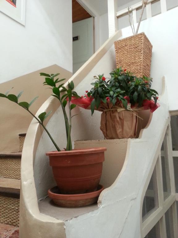Le Patio Des Cigales Bed & Breakfast Roquefort-des-Corbieres Ruang foto