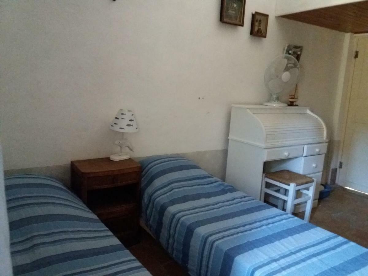 Le Patio Des Cigales Bed & Breakfast Roquefort-des-Corbieres Bagian luar foto