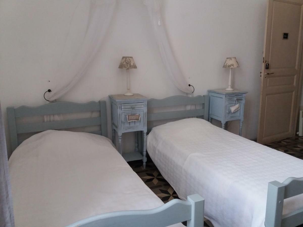 Le Patio Des Cigales Bed & Breakfast Roquefort-des-Corbieres Bagian luar foto