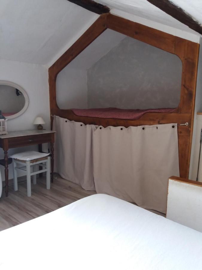 Le Patio Des Cigales Bed & Breakfast Roquefort-des-Corbieres Bagian luar foto