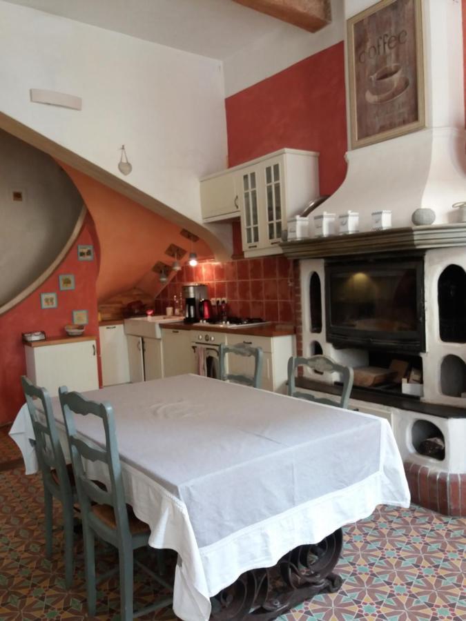 Le Patio Des Cigales Bed & Breakfast Roquefort-des-Corbieres Bagian luar foto